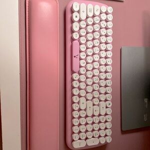 BTS Keyboard Pink